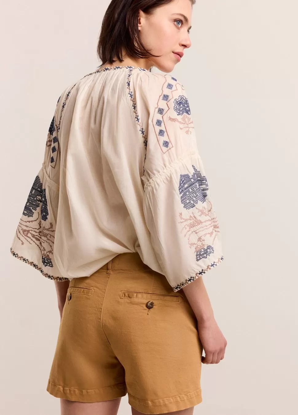 chino_short_2.webp Summum Woman Chino Short | Vrouwen Broeken & Jumpsuits