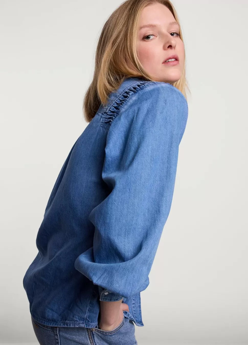 denim_blouse_met_knoopjes_4.webp Summum Woman Denim Blouse Met Knoopjes | Vrouwen Blouses