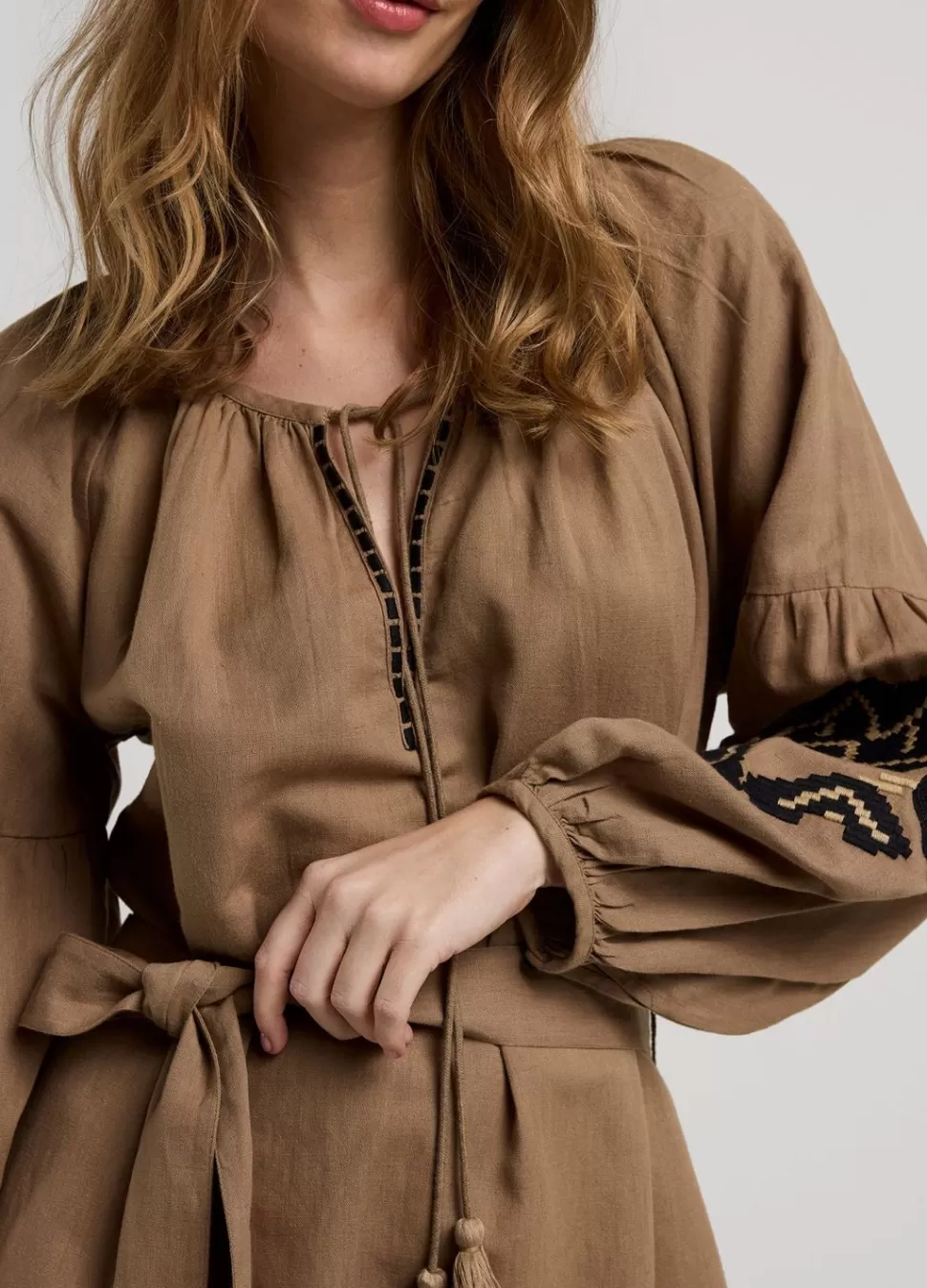 lange_jurk_met_borduur_2.webp Summum Woman Lange Jurk Met Borduur | Vrouwen Jurken