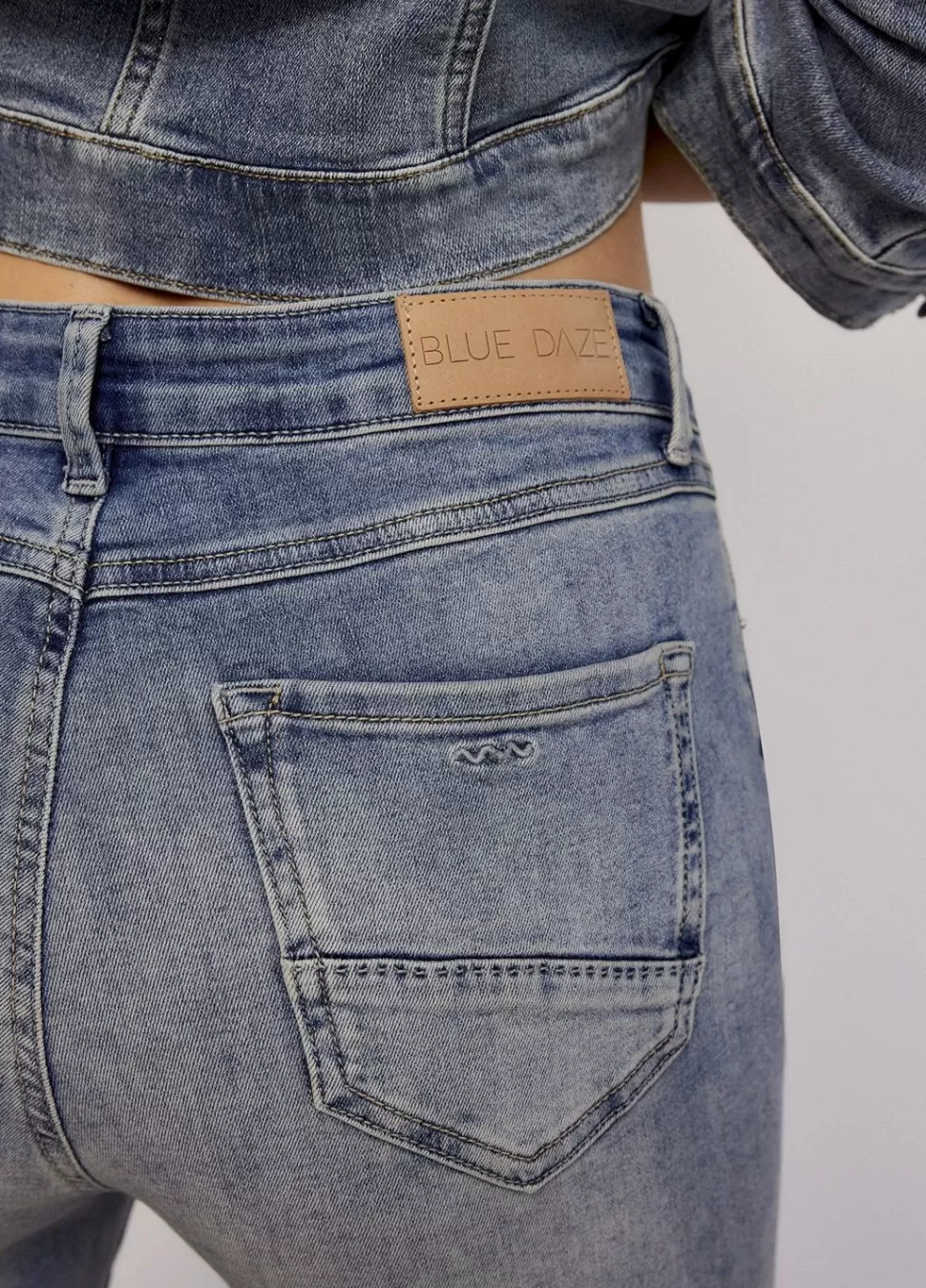 skinny_blue_daze_nova_5-1.webp Summum Woman Skinny Blue Daze Nova | Vrouwen Broeken & Jumpsuits