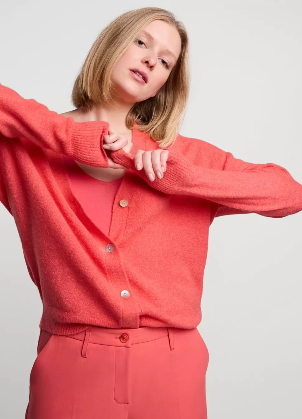 Summum Woman Vestje Met Parelmoer Knoopjes | Vrouwen Truien & Vesten