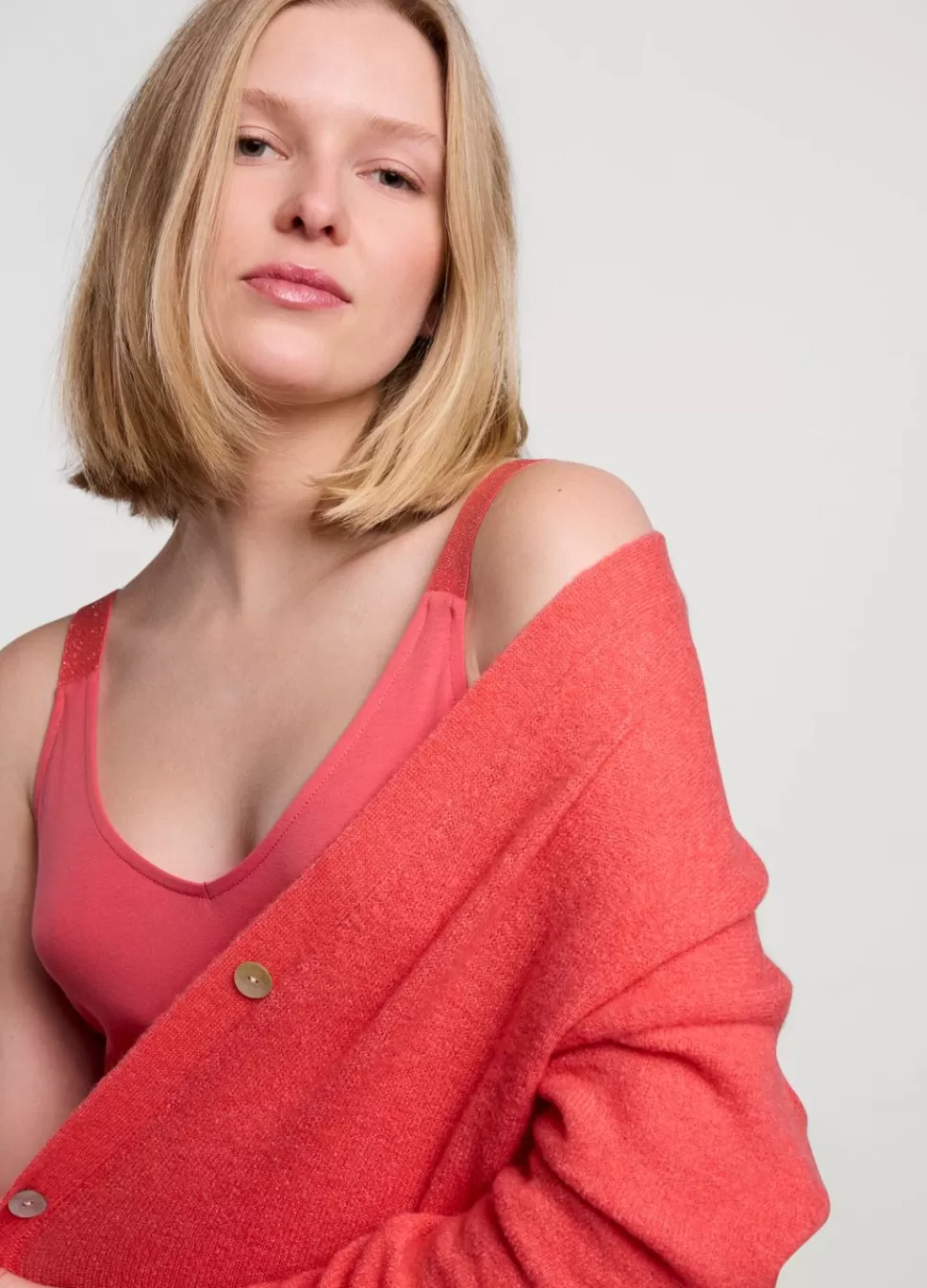 Summum Woman Vestje Met Parelmoer Knoopjes | Vrouwen Truien & Vesten